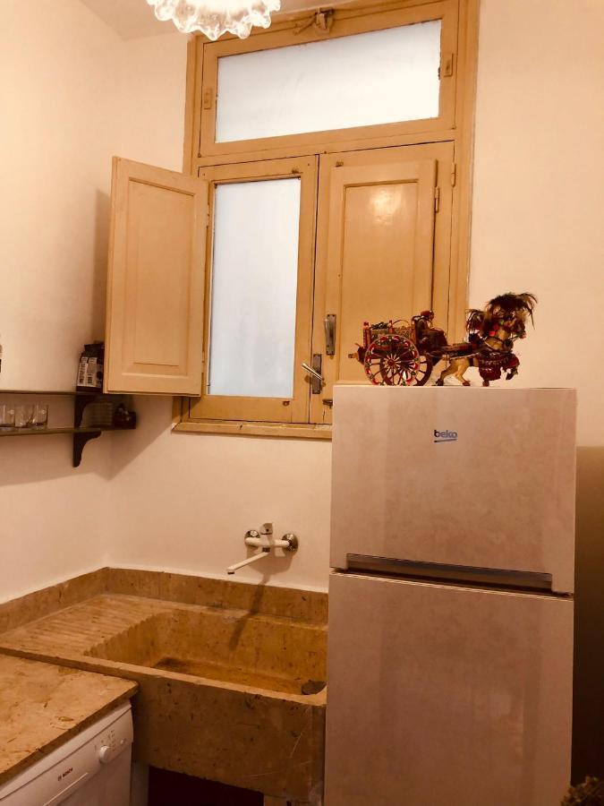 Donna Jona Apartment Trapani Bagian luar foto