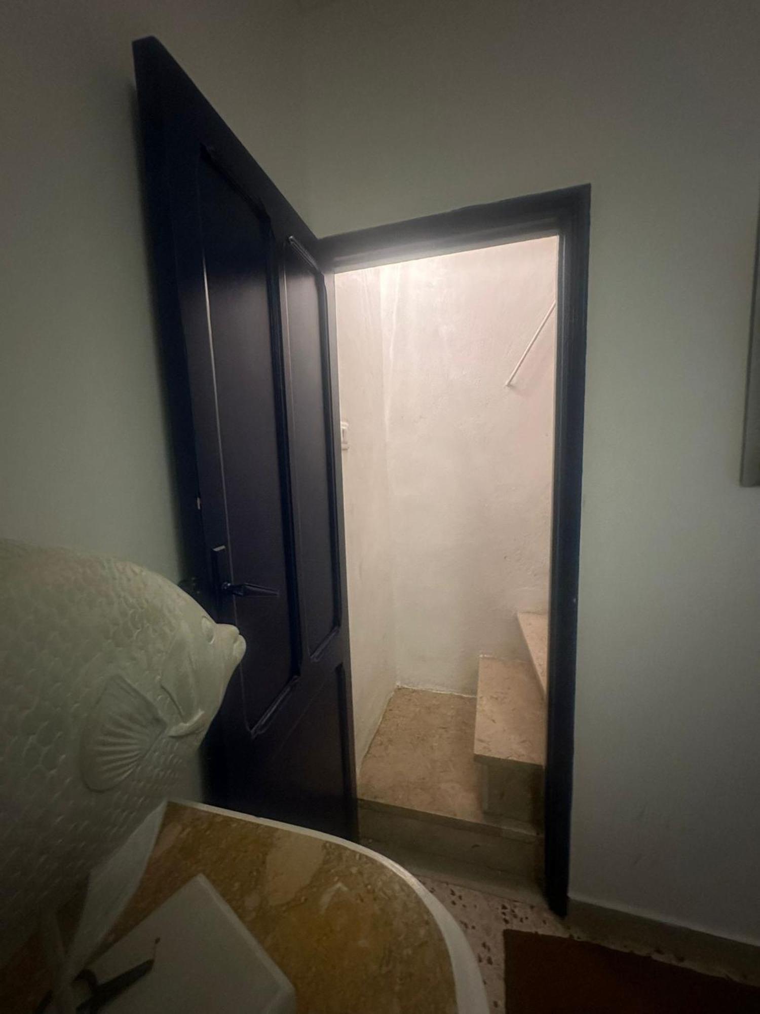 Donna Jona Apartment Trapani Bagian luar foto