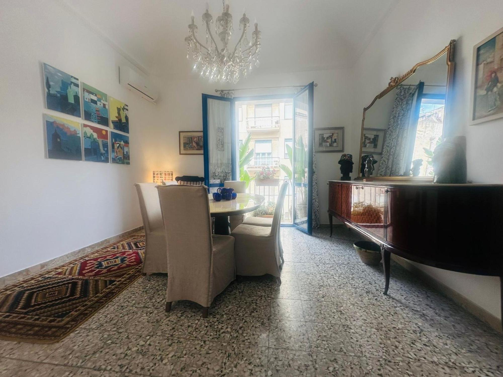 Donna Jona Apartment Trapani Bagian luar foto